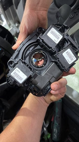 Despiece BMW E93: Airbag, Cinturones, Volante