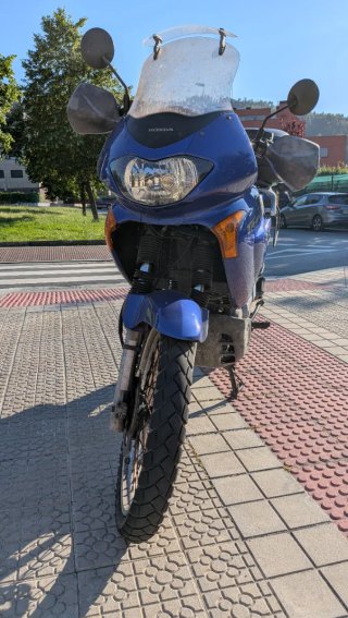 Honda Transalp 650 XLV Azul