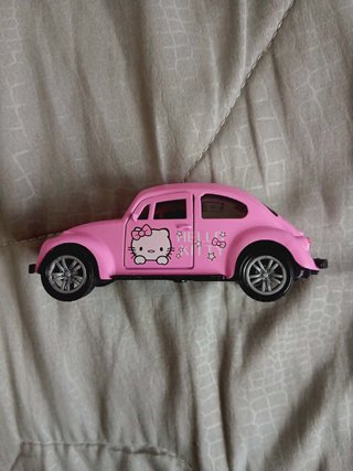 Maggiolino Hello Kitty Rosa