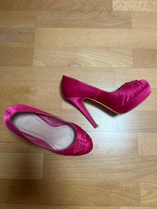 Zapatos de tacón fucsia