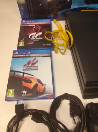 PS4 Pro 1TB Negra + 2 Juegos