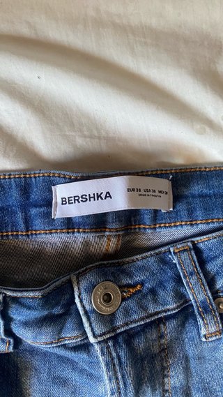 Pantalón vaquero roto azul