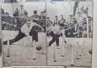 Cuatro periódicos antiguos 1 Marca 1943 y 3