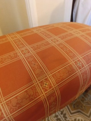 Banqueta dormitorio tapizada