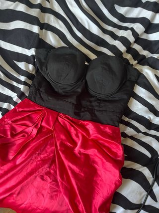 Vestido Miss Sixty Negro y Rojo