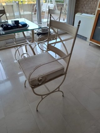 Mesa y sillas forja cristal