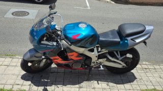 Honda CBR 600 F Sportbike Azul/Plata
