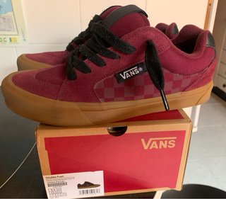 Zapatillas Vans de skate color burdeos talla 42