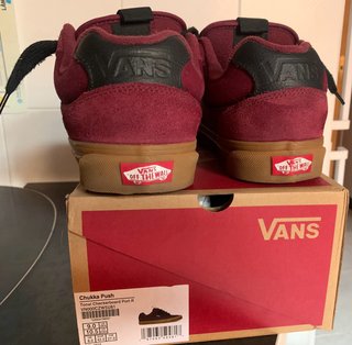 Zapatillas Vans de skate color burdeos talla 42