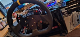 Votonera Thrustmaster con adaptador src