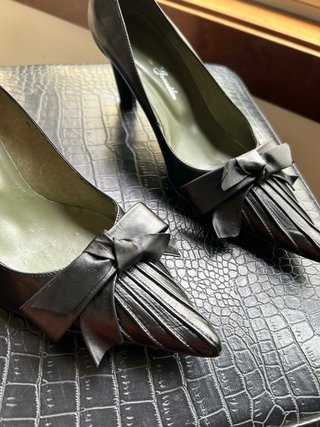 Zapatos de tacón Avelino González negros