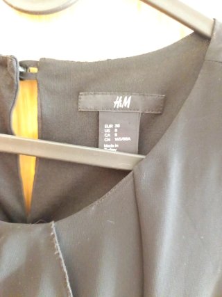 Vestido fiesta negro H&M.