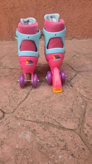 Patines ajustables infantiles rosa y azul