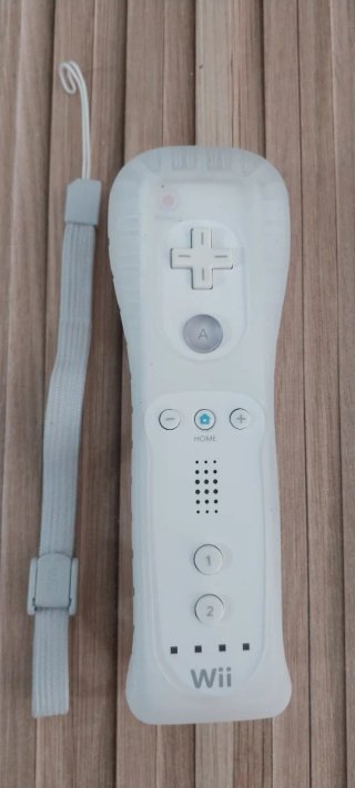 Mando Nintendo Wii + Funda y Correa