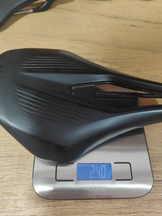 Sillín bici carretera Fizik 140mm