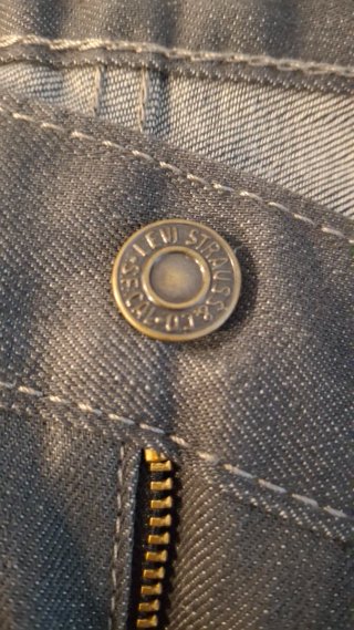 Pantalón Levis 505 Gris Oscuro a esrrenar