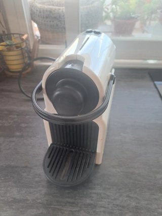 Cafetera Nespresso Krups Blanca