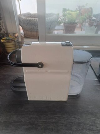 Cafetera Nespresso Krups Blanca