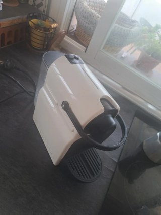 Cafetera Nespresso Krups Blanca