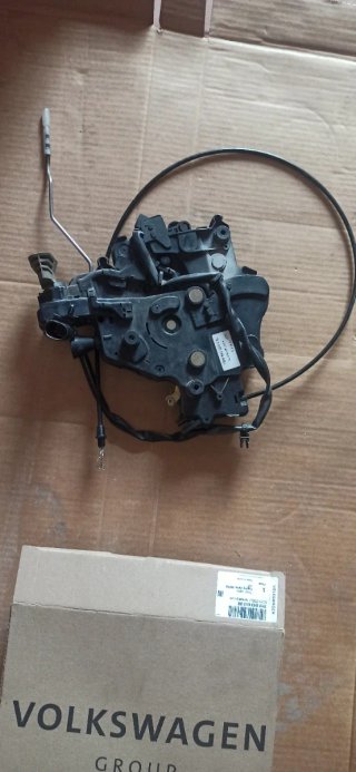 Cerradura Izquierda VW 7H0 843 653 CK
