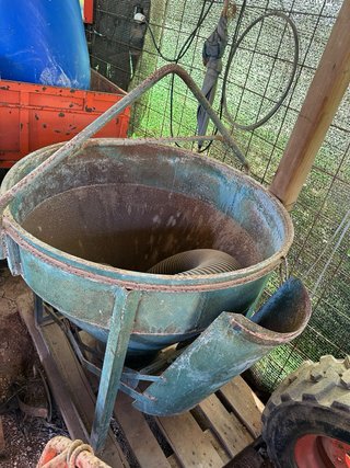 Cubilote hormigón 300l