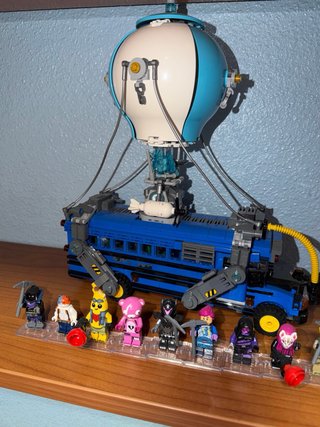 Lego Fortnite Bus y Figuras
