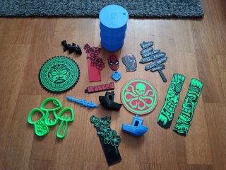 Lote de figuras 3D y adornos