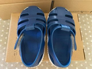 Cangrejeras Igor Azul Marino T23