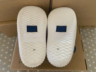 Cangrejeras Igor Azul Marino T23