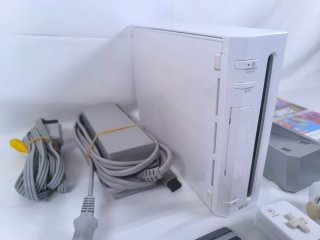 Consola Wii + 7 Juegos + Mandos