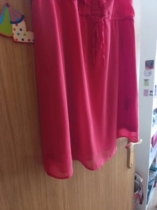 Vestido fiesta rojo H&M.