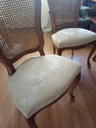 Mesa y 5 Sillas Vintage