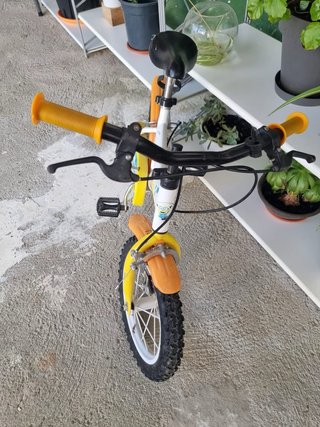 Bicicleta infantil Minions sin ruedines
