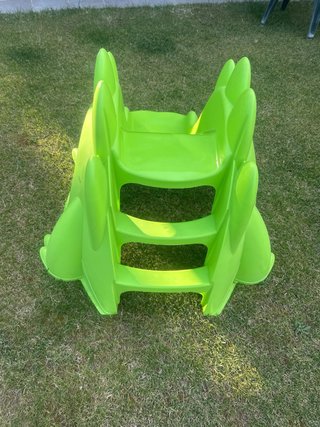 Tobogán infantil verde