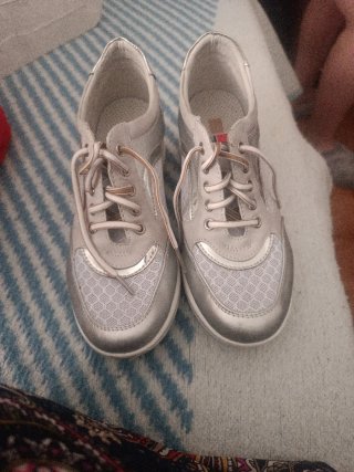 Zapatos plateados