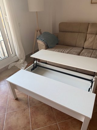Mesa de centro elevable blanca