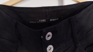 Pantalón skinny Tiffosi negro, push up, talla 44