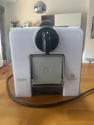 Cafetera Nespresso Krups Blanca