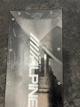 Etapa de potencia VIETA Y Subwoofer Alpine 12”