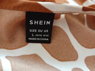 Vestido SHEIN estampado jirafa talla M