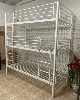 Litera ·Metálica Triple Blanca·, Robusta. ¡OFERTA!