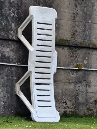 Hamaca de plástico blanca