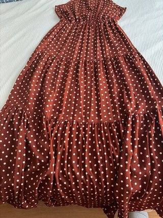 Vestido largo marrón lunares