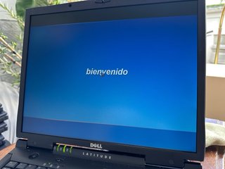 Portátil Vintage Dell Latitude C800 | Windows XP