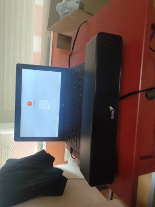 Ordenador HP Negro incluye un altavoz
