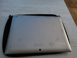 Portátil Lenovo Plata y Negro