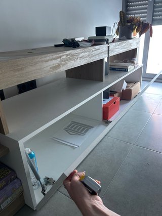 Mueble de comedor madera y blanco