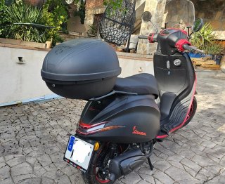 Mitt Alpha 125cc Negra con Rojo