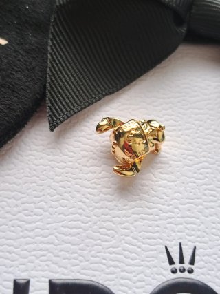 Charm Stitch con Cuore Rosso Oro
