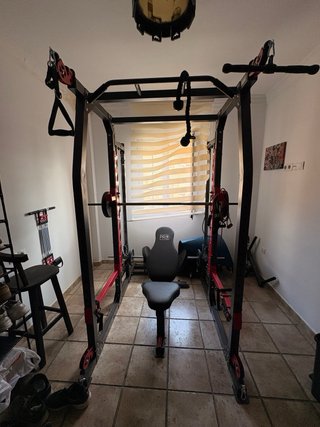 Máquina Multifuncional Gimnasio.